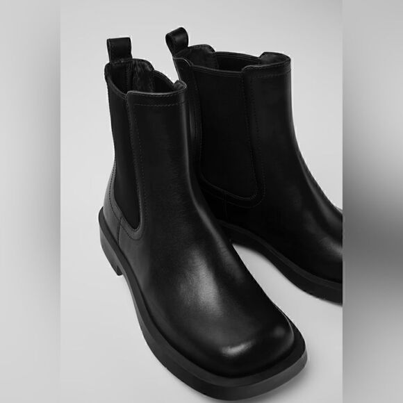 Camper MIL 1978 Black leather Chelsea boots for women - Picture 1 of 6